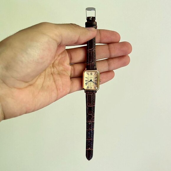 2000s vintage style cute rectangle brown leather luxury watch - Picture 4 of 8